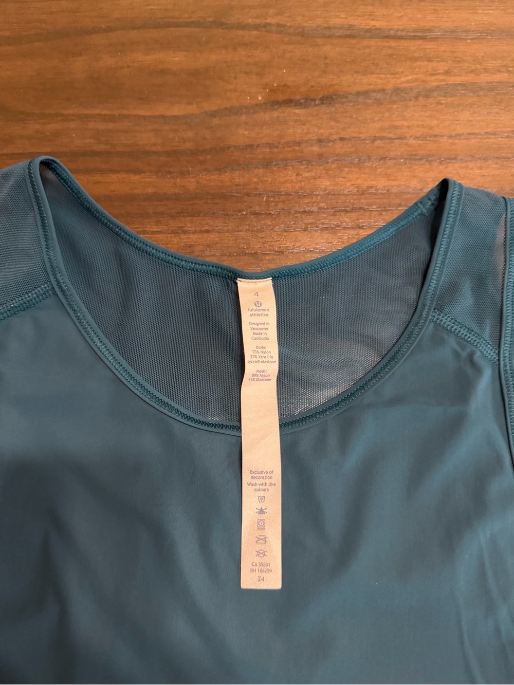lululemon athletica Scoop Neck Tank Top in Teal Blue
